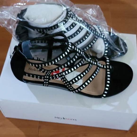 Style & co rhinestone gladiator sandals - Picture 5 of 6